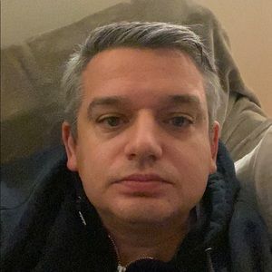 Meet your Posher, Cesar